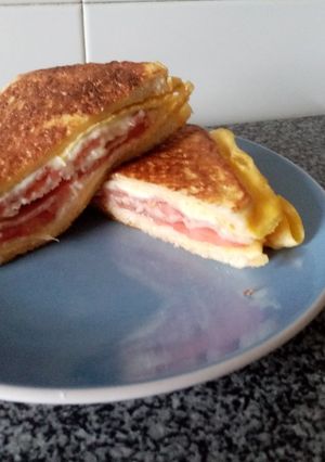 Una foto de El famoso sándwich que esta de moda