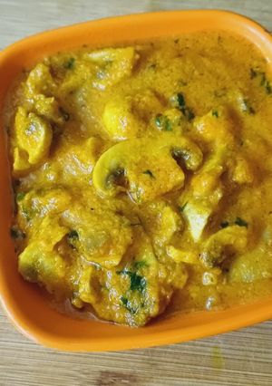 A picture of Mushroom masala.