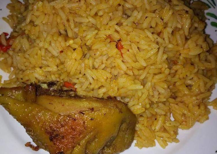 Recipe of Speedy Jollof rice with fried chicken