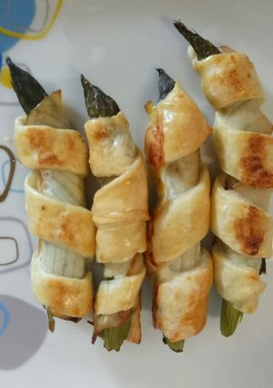A picture of Sword fish asparagus twists.