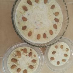 A picture of Sheer khurma.