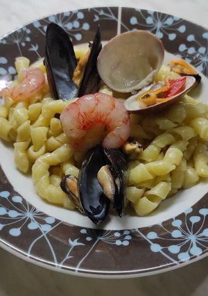 A picture of Busiate with Seafood.