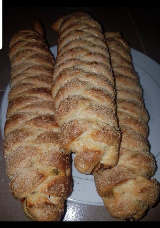 A picture of Chicken bread.