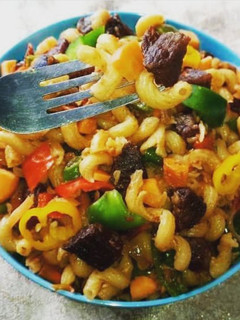 A picture of Macaroni jollof.