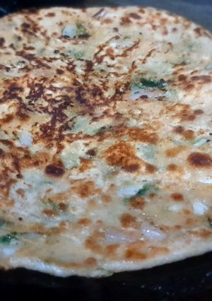 A picture of Gobhi Paratha.
