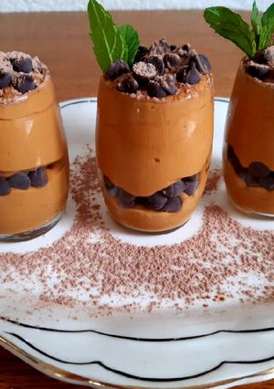 Una foto de Shot de mousse de dulce de leche con chispas de chocolate 🇺🇾