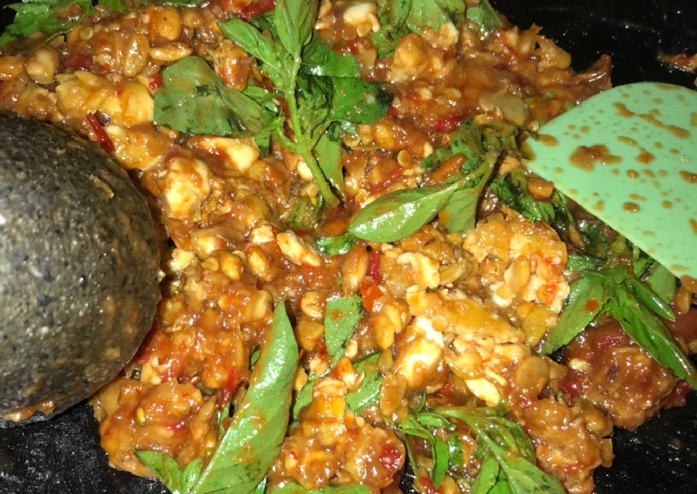 Tempe penyet kemangi