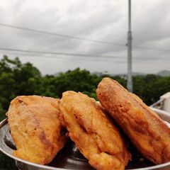 A picture of Bread pakora.