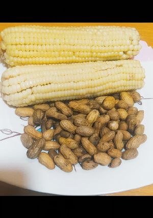 A picture of Boiled Corn and Groundnuts.