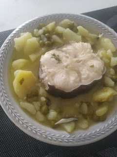 Una foto de Patatas en salsa verde con congrio