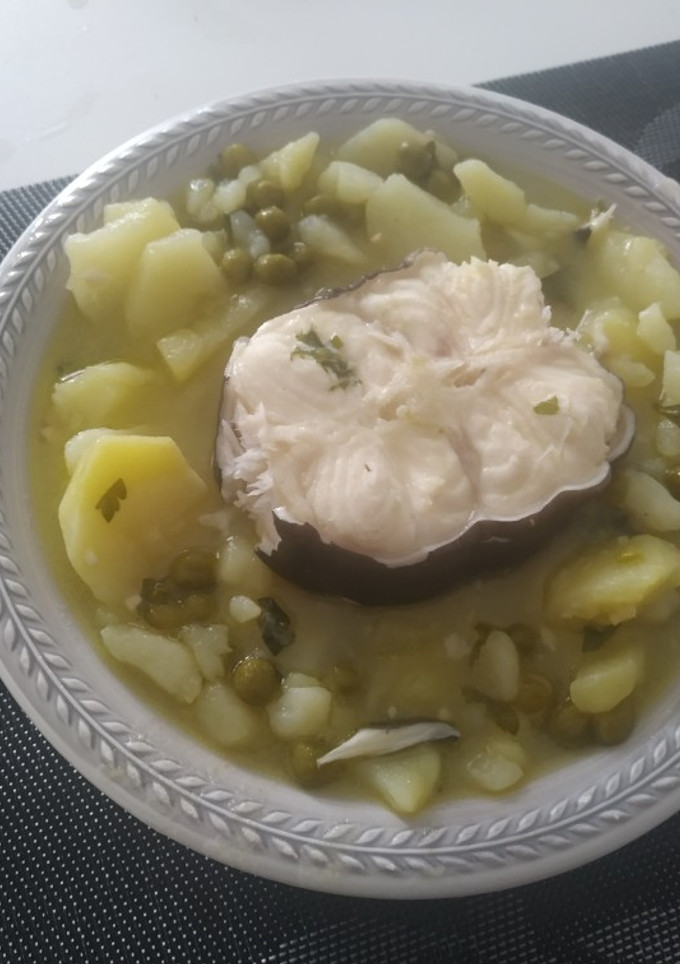 Una foto de Patatas en salsa verde con congrio