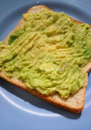 Foto resep Roti Bakar Gandum dengan Alpukat (Wheat Toast with avocado)