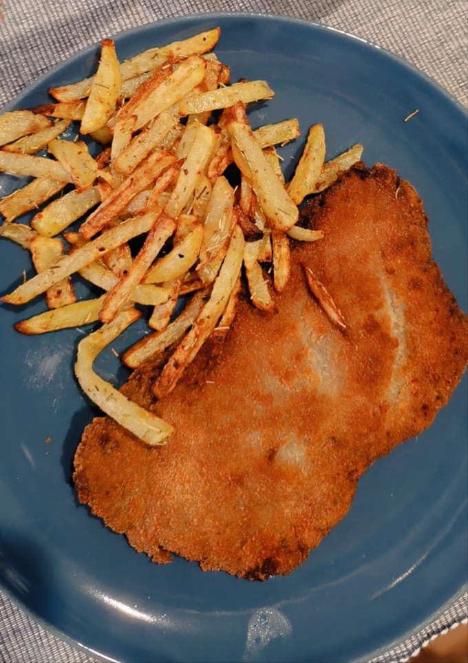Una foto de Cachopo de ternera con jamón serrano y queso