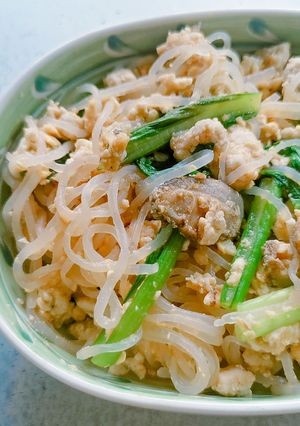 รูปของ เส้นบุกผัดไข่ (คลีน)