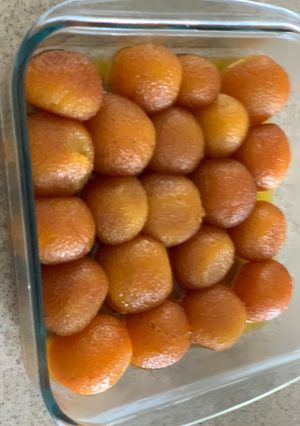 A picture of Gulab jaman.