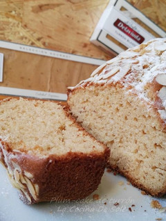 Una foto de Plum-cake de turrón