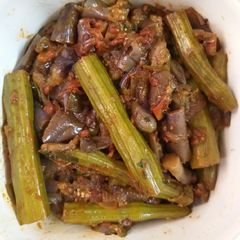 A picture of Drumstick brinjal curry.