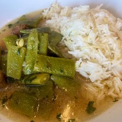 A picture of Lebanese green beans stew.