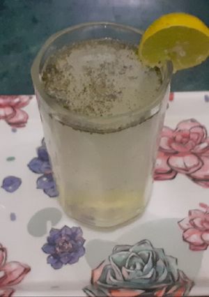 पोदीने की नींबू शिकंजी रेसिपी मुख्य फोटो