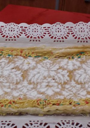 Foto principal de Tarta de hojaldre con cabello de ángel y almendra