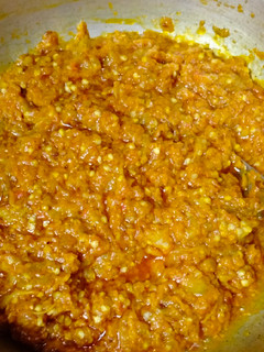 बिना प्याज़ का बैंगन का भरता (bina pyaz ka baingan ka bharta recipe in Hindi) रेसिपी मुख्य फोटो