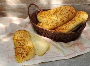 Una foto de 🥖🧀 Pan tres quesos para sándwich 🥖 Estilo Subway 🧀🥖 Técnica tang zhong 🎎 Esponjosidad asombrosa 💥