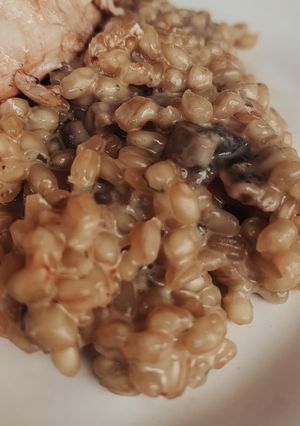 Una foto de Risotto de mote y setas 🍄
