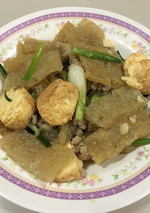 รูปของ “ผัดหนังหมูเต้าหู้ไข่หมูสับ”