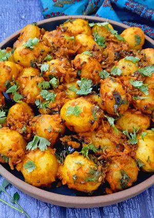 A picture of Spicy Bombay Potatoes.