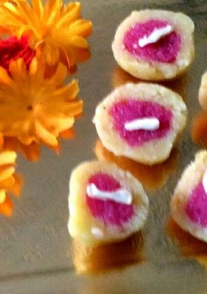 A picture of Potato and semolina laddu.