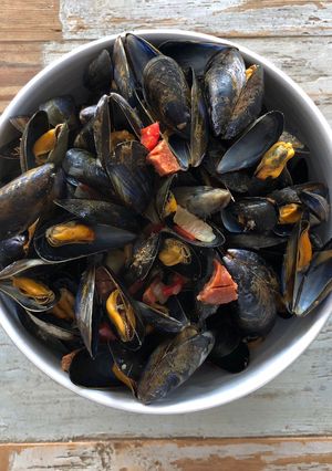 Une photo de Moules au chorizo et poivron rouge