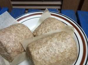 100%全麥饅頭， 適合減肥食用。 的食譜成品照片