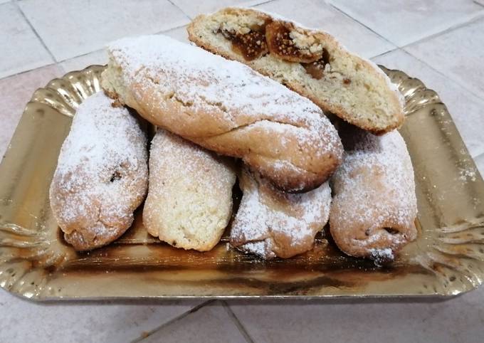 Ricetta Biscotti Di Frolla Con Fichi Secchi Di Dayana Troina Cookpad