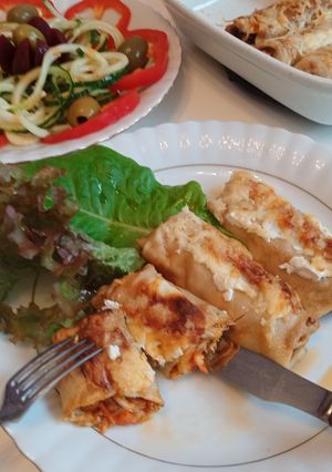 A picture of Chicken fajita savory pancake.