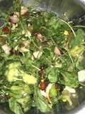 Ensalada, Rúcula, tomates secos, radichio, brócoli, aceitunas negras, puerros