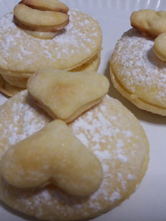 Una foto de Hojaldre relleno de crema pastelera