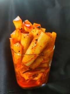 मूली का आचार (Mooli ka achar recipe in Hindi) रेसिपी मुख्य फोटो