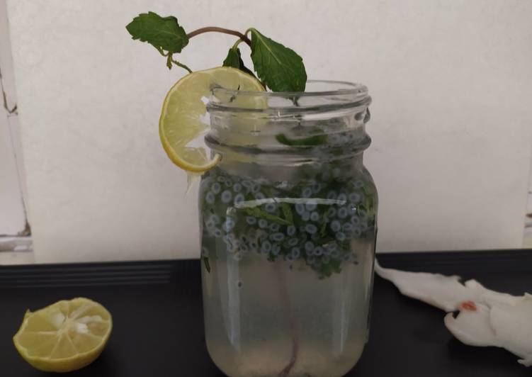 Simple Way to Make Super Quick Homemade Coconut Mojito