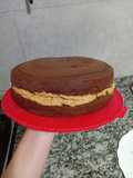 Bizcochuelo con relleno de chocotorta