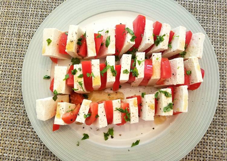 Recipe of Perfect Tofu and Tomato salad