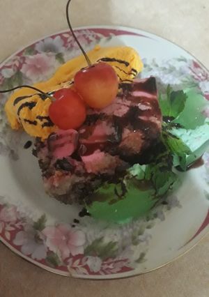 عکسی از دستور کیک بستنی به همراه ژله بستنی