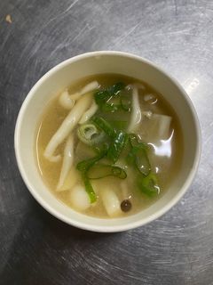 豆腐柴魚味噌 菇菇湯 的食譜成品照片