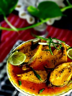 সর্ষে ইলিশ(Sorshe ilish recipe in bengali) রেসিপির প্রধান ছবি
