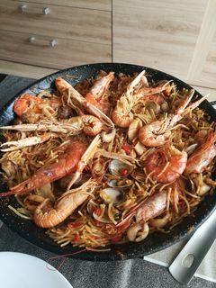 Una foto de Fideuá, con alioli y fideo n°2