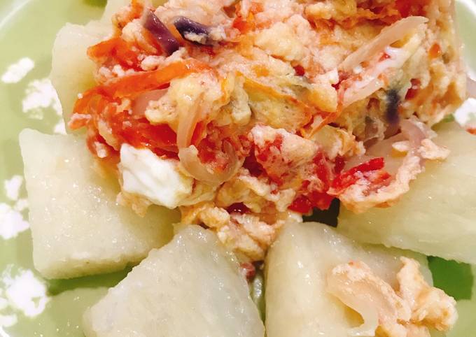 Steps to Prepare Gordon Ramsay Fried egg and boiled yam