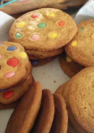 A picture of Smarties Cookies 🍪 (aka M&M cookies).