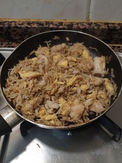 Una foto de Arroz chino con pollo