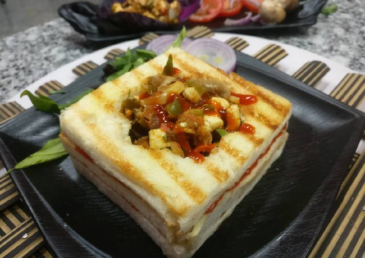 Sandwich in teriyaki paneer