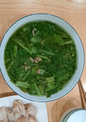 Hình của món Canh cua rau cải mà ít cua quá.