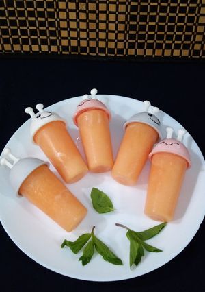 A picture of Mango ice lollipop.